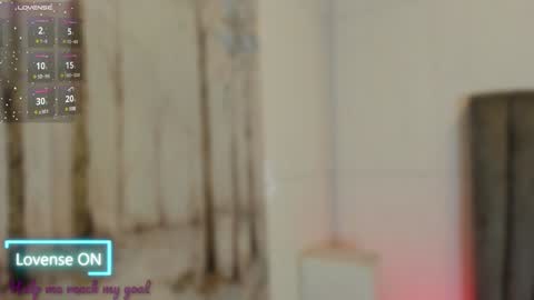 Snapshot of sophiee_smith chatting on 01/02/25, 11:09 Sophie online show from 01/02/25, 11:09