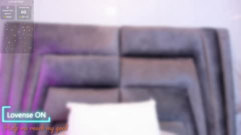 Snapshot of sophiee_smith chatting on 01/08/25, 04:44 Sophie online show from 01/08/25, 04:44