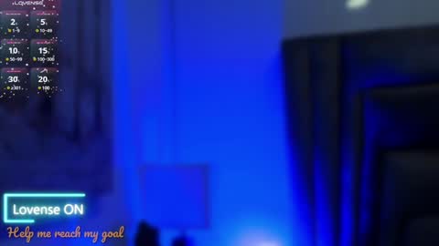 Snapshot of sophiee_smith chatting on 01/09/25, 10:31 Sophie online show from 01/09/25, 10:31