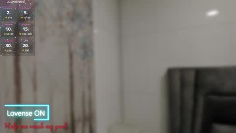 Snapshot of sophiee_smith chatting on 01/20/25, 10:40 Sophie online show from 01/20/25, 10:40