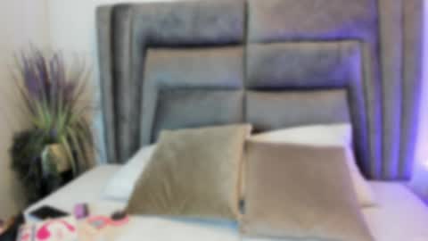 Snapshot of sophiee_smith chatting on 02/27/25, 11:31 Sophie online show from 02/27/25, 11:31