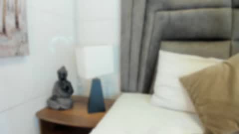 Snapshot of sophiee_smith chatting on 02/28/25, 11:14 Sophie online show from 02/28/25, 11:14