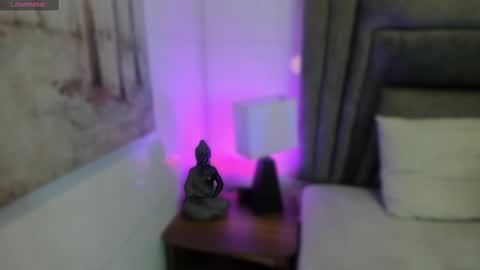Snapshot of sophiee_smith chatting on 03/11/25, 11:23 Sophie online show from 03/11/25, 11:23