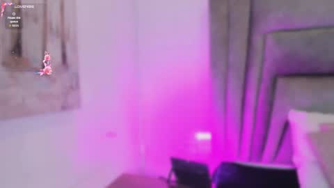 Sophie  online show from 07/25/26, 11:08