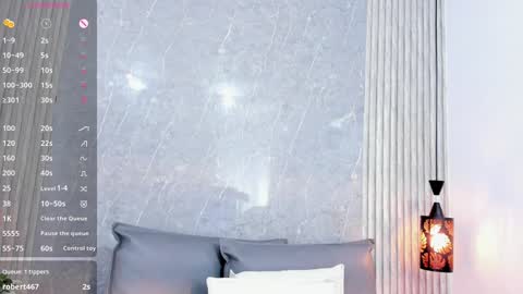 Snapshot of sophiee_velvet chatting on 01/06/25, 05:38 online show from 01/06/25, 05:38
