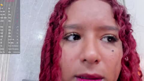 Snapshot of sophiee_velvet chatting on 01/11/25, 11:23 online show from 01/11/25, 11:23
