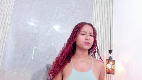 Snapshot of sophiee_velvet chatting on 02/04/25, 11:27 online show from 02/04/25, 11:27