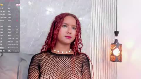 Snapshot of sophiee_velvet chatting on 03/07/25, 02:34 online show from 03/07/25, 02:34