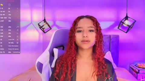 Snapshot of sophiee_velvet chatting on 09/09/25, 12:37 online show from 09/09/25, 12:37