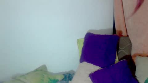 sophiehillsxo online show from 12/18/24, 09:47