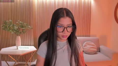 Sophie Houston online show from 06/08/26, 04:57