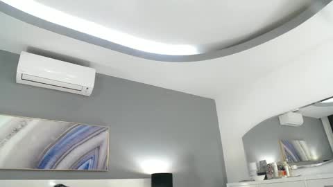 Sophie online show from 01/03/25, 05:53