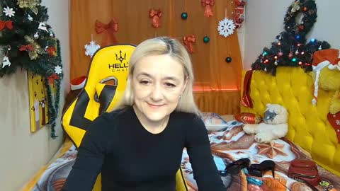 Snapshot of sophiekittyy chatting on 12/26/24, 07:35 sophiekittyy online show from 12/26/24, 07:35