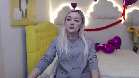 Snapshot of sophiekittyy chatting on 02/16/25, 07:26 sophiekittyy online show from 02/16/25, 07:26