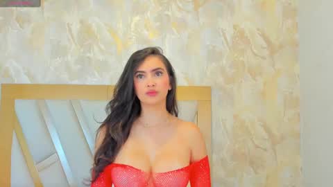 Snapshot of sophiekozlov chatting on 11/04/25, 01:43 Sophie online show from 11/04/25, 01:43