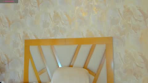 Snapshot of sophiekozlov chatting on 12/18/25, 12:33 Sophie online show from 12/18/25, 12:33