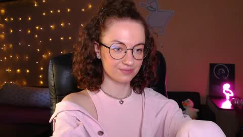 Snapshot of sophieleroux chatting on 04/08/26, 11:43 sophieleroux online show from 04/08/26, 11:43
