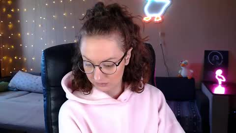 Snapshot of sophieleroux chatting on 04/27/26, 11:52 sophieleroux online show from 04/27/26, 11:52