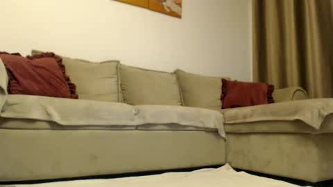 sophieluxe online show from 06/05/26, 10:04