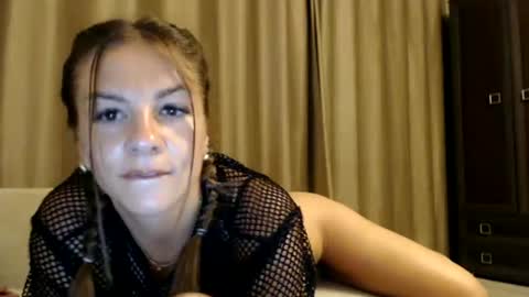 sophieluxe online show from 06/25/26, 08:24