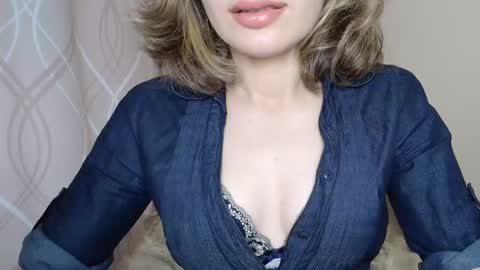 Snapshot of sophiemisss chatting on 09/18/25, 10:06 Sophiemisss online show from 09/18/25, 10:06
