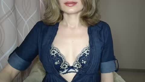 Sophiemisss online show from 02/08/26, 12:30