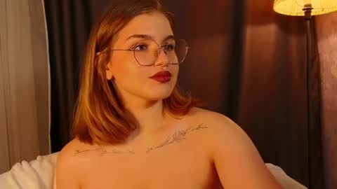 Sophie online show from 07/04/26, 08:26