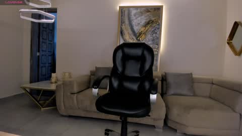 Sophie  Palmer online show from 01/15/25, 01:41