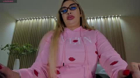 Sophie  Palmer online show from 05/28/26, 11:40