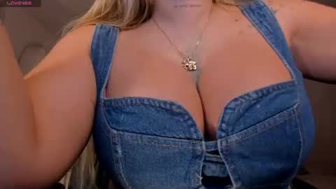Sophie  Palmer online show from 06/15/26, 12:29