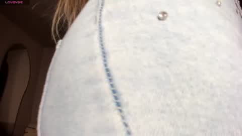 Sophie  Palmer online show from 06/19/26, 11:58