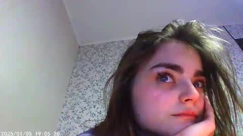 Sophie and my bestie Mandy    online show from 01/04/25, 08:48