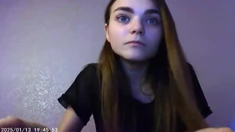 Sophie and my bestie Mandy    online show from 01/12/25, 09:29