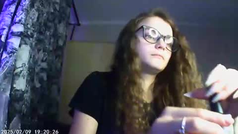 Sophie and my bestie Mandy    online show from 02/08/25, 09:04