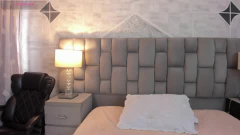 Snapshot of sophiewatson_ chatting on 05/21/26, 02:46 sophiewatson_ online show from 05/21/26, 02:46