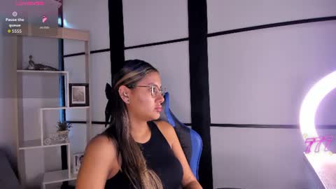 sophiewatson_ online show from 07/06/26, 12:02