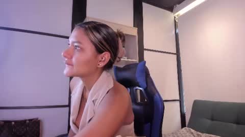 sophiewatson_ online show from 07/12/26, 01:57