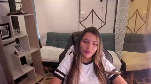 sophiewatson_ online show from 07/20/26, 01:57