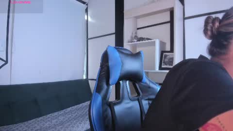 sophiewatson_ online show from 07/29/26, 03:10