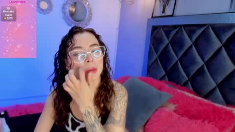 sophi online show from 01/06/25, 02:03