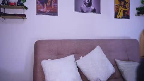 Snapshot of sophiiecums chatting on 11/24/25, 12:32 Sophiie online show from 11/24/25, 12:32