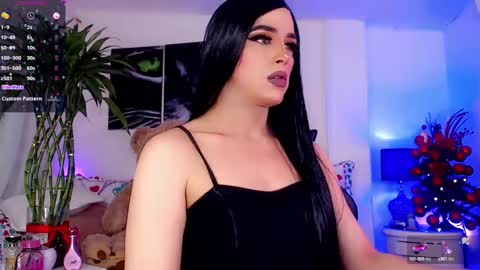 Sophie Sweet online show from 12/25/24, 07:03