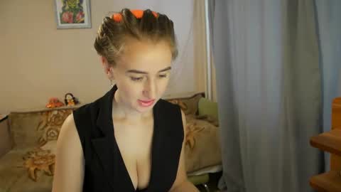 Sophi online show from 02/20/25, 02:02