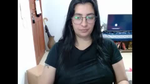 Snapshot of sophirivers chatting on 11/25/25, 02:00 sophirivers online show from 11/25/25, 02:00