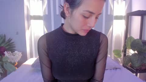 SOPHY ROGERS online show from 12/13/24, 11:34