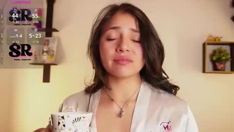 Snapshot of sophy_smilesweet chatting on 09/29/25, 10:20 SOPHY ROGERS online show from 09/29/25, 10:20