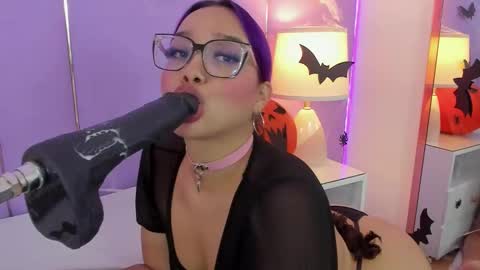 Sophy online show from 10/15/25, 11:54