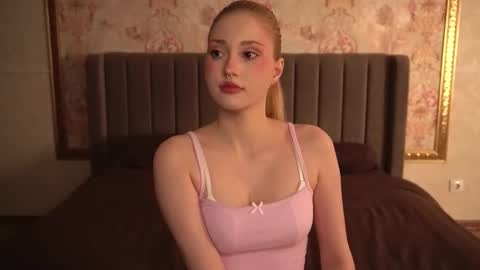 Snapshot of soradusk chatting on 10/26/25, 01:22 soradusk online show from 10/26/25, 01:22