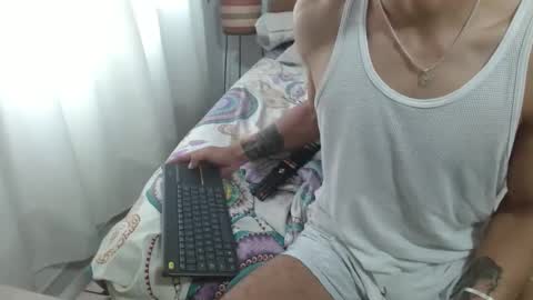 businessman online show from 10/14/25, 08:31