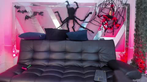 soro_lovelyboy online show from 10/14/25, 05:52